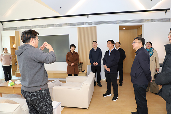 党委书记冯印涛率队赴张北县考察调研