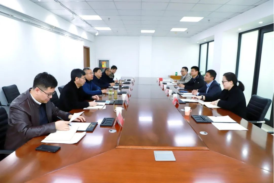 院长王立军会见广联达企业相关负责人