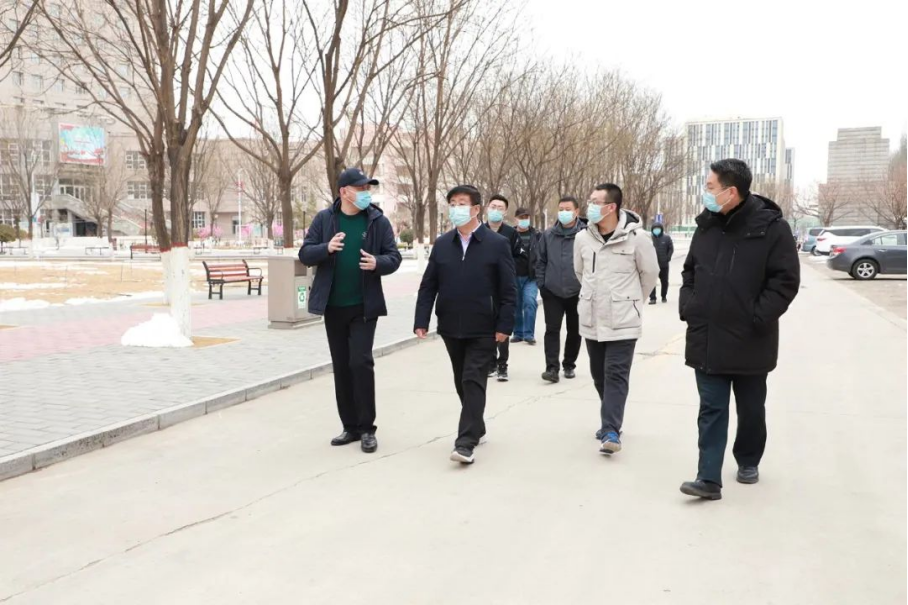 党委书记冯印涛带队督导检查校园疫情防控工作