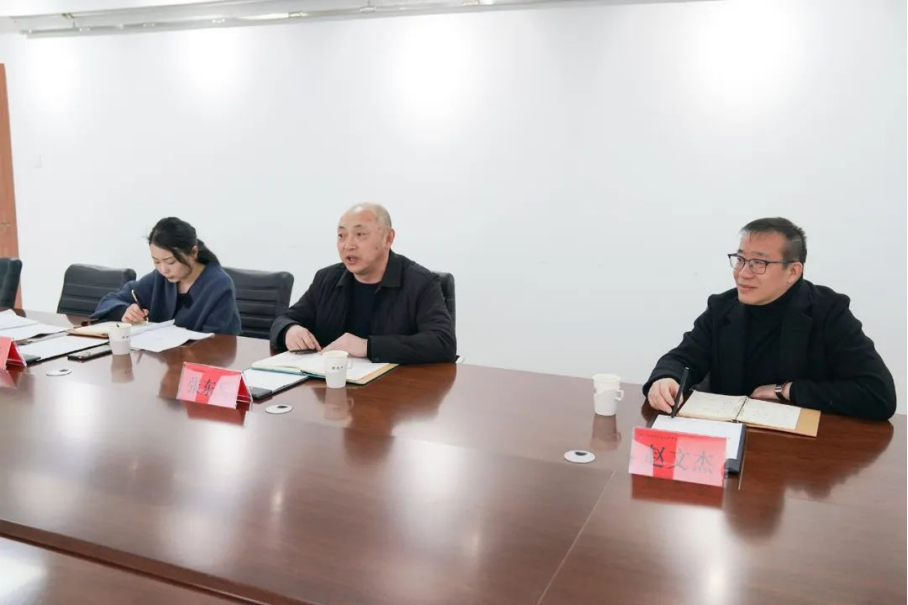 市商务局副局长史维军一行到万象城官网调研