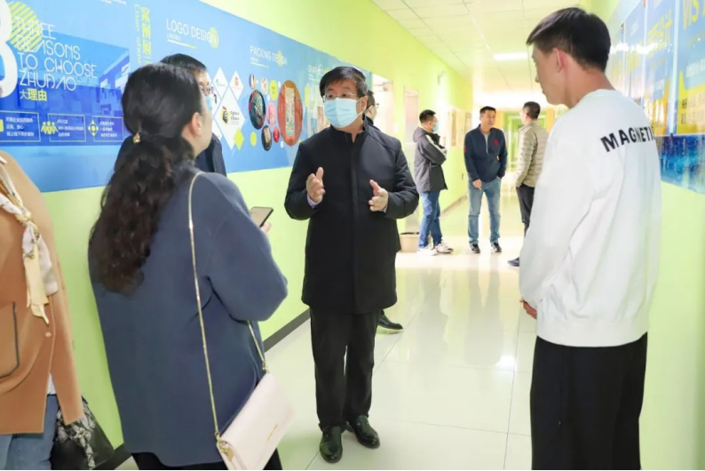 党委书记冯印涛赴经开区电子商务企业考察调研