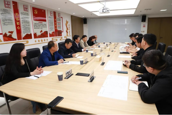 党委书记冯印涛率队赴张家口文化旅游投资集团有限公司考察调研