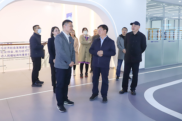 共青团河北省委调研组到万象城官网参观考察