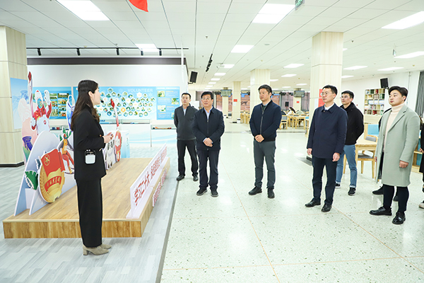共青团宁波市委到万象城官网参观调研