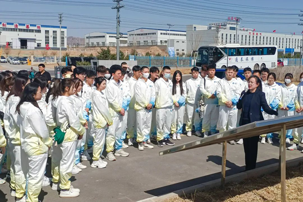 万象城官网志愿者服务2023年河北张家口冰雪产业博览会