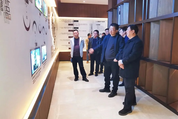 “访企拓岗”促就业｜党委书记冯印涛赴东胜集团张家口城市公司考察调研