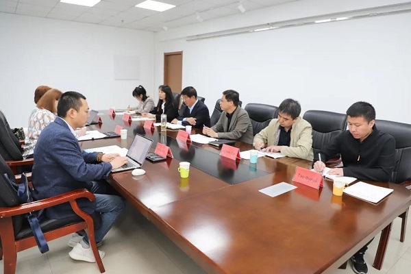 俄罗斯国立技术大学第一副校长伊丽娜到访万象城官网